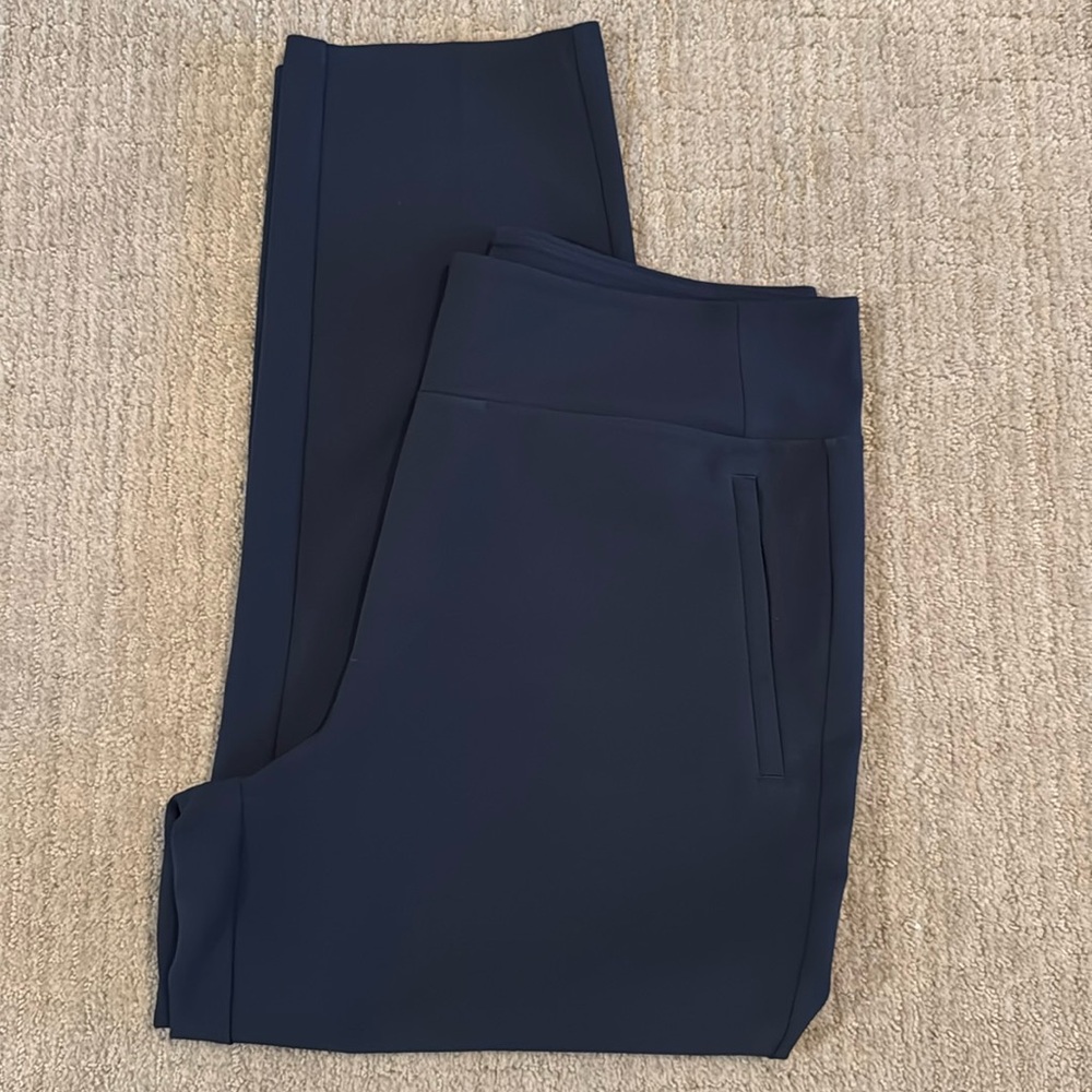 Athleta Pants Womens Size 12 navy Brooklyn Mid Rise Ankle Travel Lightw…